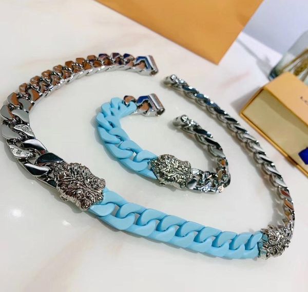 

europe america men titanium steel engraved v initials four leaf flower ceramic silver-metal thick chain links sculpture necklace003