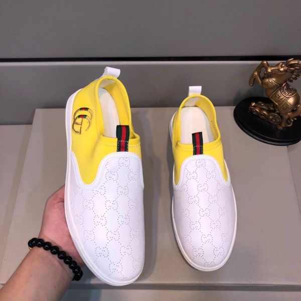 

2021u limited edition classic bee men 's leather loafers sneakers flat shoes ,wild set foot shoes ,original box packaging 38 -44, Black