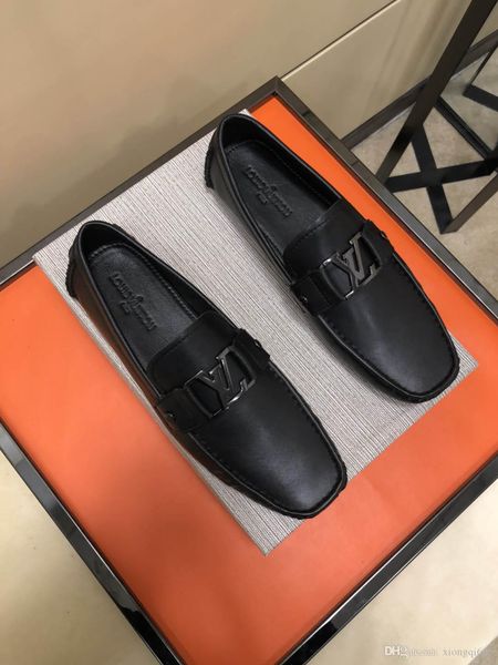 

2020 men's casual leather shoes, fashionable wild, casual shoes, men's dress shoes, with boxad, Red;white