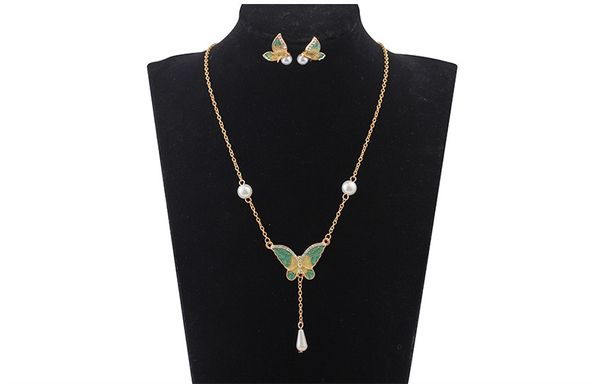 

2 color small butterfly chain necklaces for women gold color animal clavicle mujer jewelry accessories moda feminina, Silver