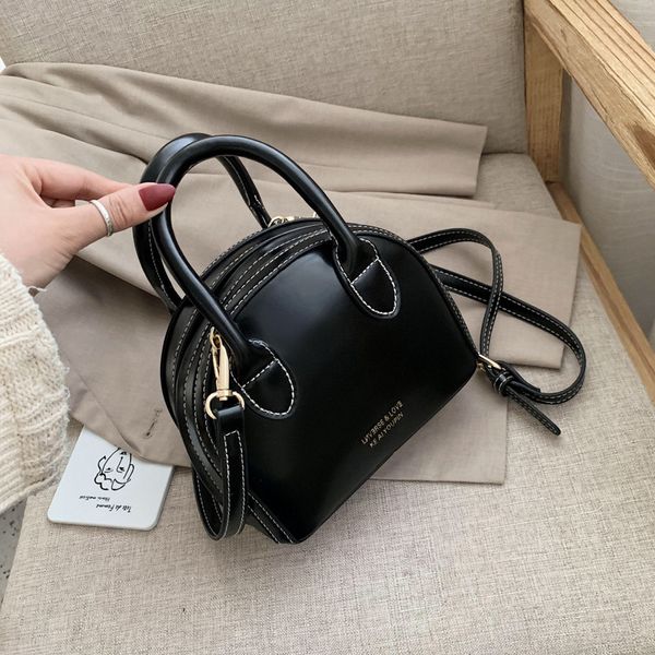 

women's new style for autumn and winter-style vintage messenger bag