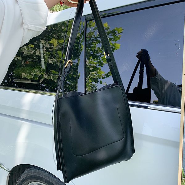 

women's handbags high capacity pu leather ladies casual solid color shoulder bags reusable women shopping bags ladies travel bag