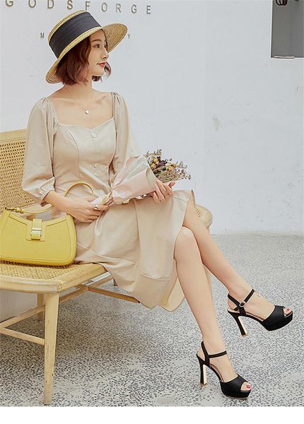 

дизайнер обувь летом новые высокие шпильки 2020women в сексуальных сандалиях для женщин с узкими каблуками рыбы обувь рот случайной лодыжки, Black