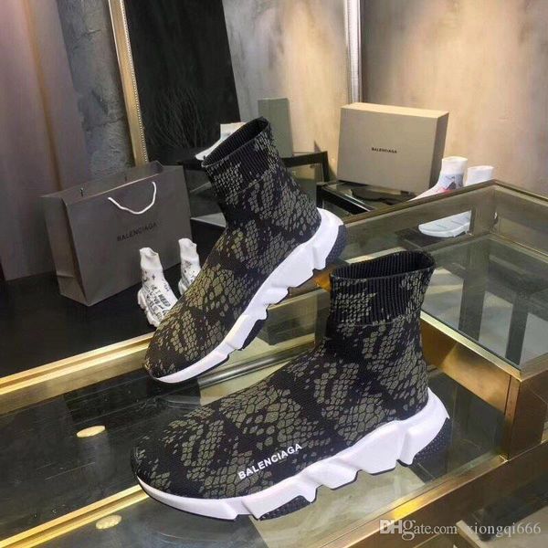 

2020 new men's and women's fashion casual sneakers, and couple models, Red;white