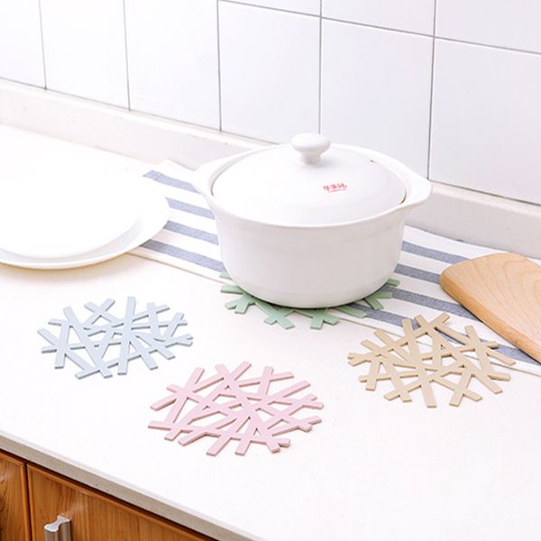 

placemat irregular shapes table mat heat resistant decorations non-slip