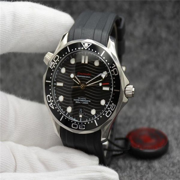 

новый 42mm автоматическая открытый мужские часы часы черный циферблат с черным rubber band вращающийся ободок и прозрачный чехол назад dot ч, Slivery;brown