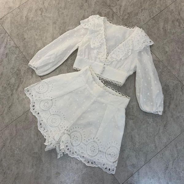 

2020 new linen temperament lace lace v-neck shirt high waist shorts set women, Gray