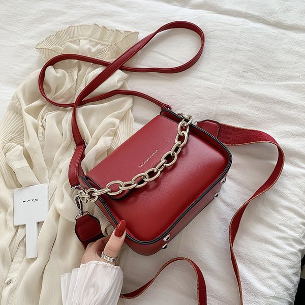

2020 fashion chain crossbody small square bag wild broadband shoulder bag korean fashion simple pure color pu texture lady