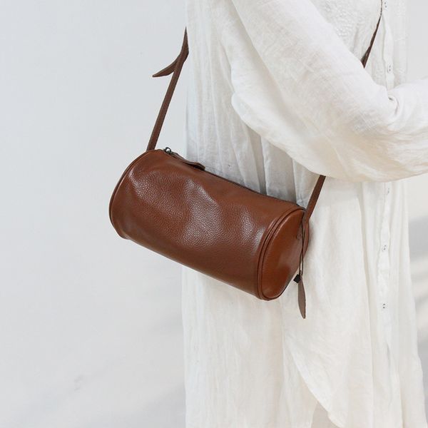 

retro handmade genuine leather women handbag 2020 new first layer cowhide ladies shoulder luxury bag retro pillow bag