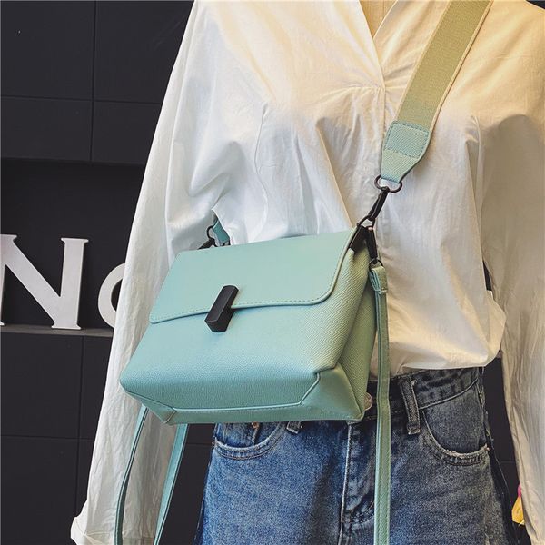 

solid color flap crossbody bag 2020 new high-quality leather women's designer handbag wide shoulder strap shoulder messenger bag