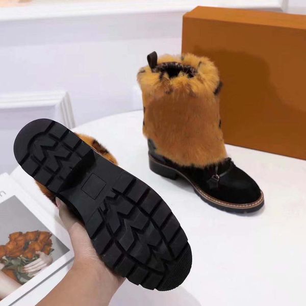 

winter snow boots real fur slides leather waterproof winter warm knee high boots brand fashion 01 l62, Black