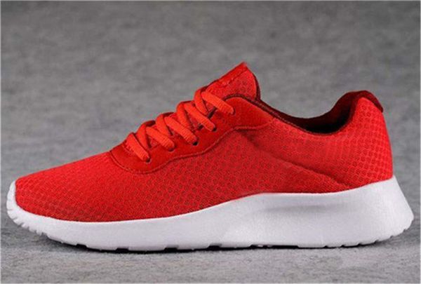 

2019 fashion designer paris 17fw triple s sneakers for men women black red white green pink casual dad shoes tennis increasing shoe