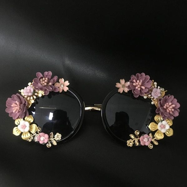 

2020 new fashion women girls flower sunglasses retro luxury gems sunglasses summer beach glasses, White;black