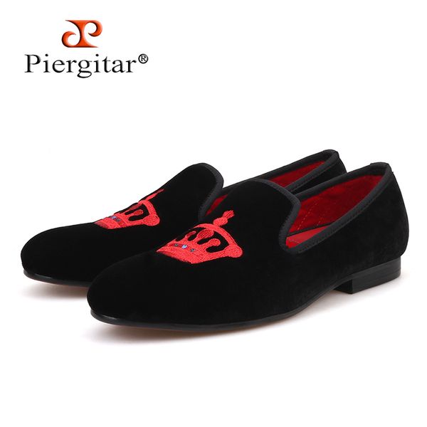 

piergitar 2020 new style handmade men classic loafers red crown embroidery slip-on men smoking slippers wedding and party shoes, Black