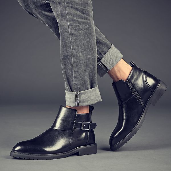 

01, Black
