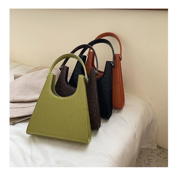 

women handbag retro crocodile shoulder bag alligator subaxillary bag vintage small triangle green handbag female bags