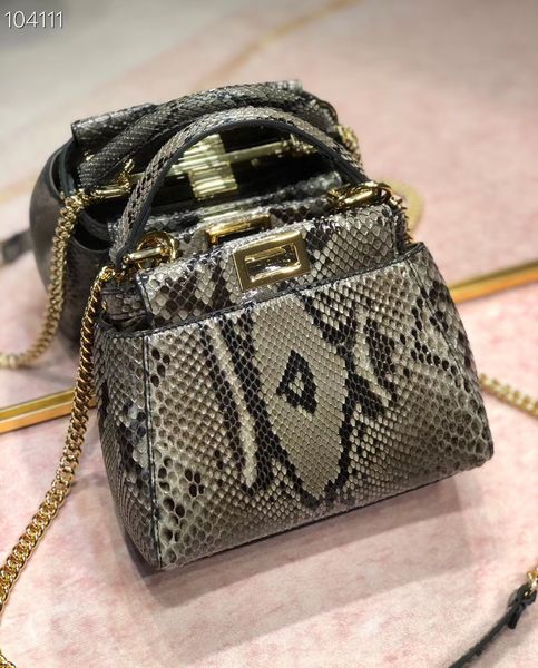

wholesale design purse,snake skin have black,grey,gold,silver 4colors for chosen,fast delivery. contact me for details
