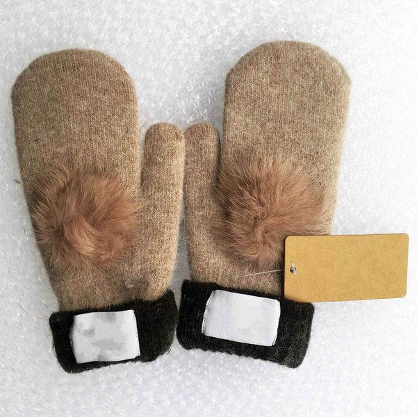 Novíssimo 2020 Luvas de Inverno Mitten kintted das mulheres quentes de espessura Luvas bonito Fur Lã Luvas 8 cores para a escolha de marca Por mão de alta qualidade