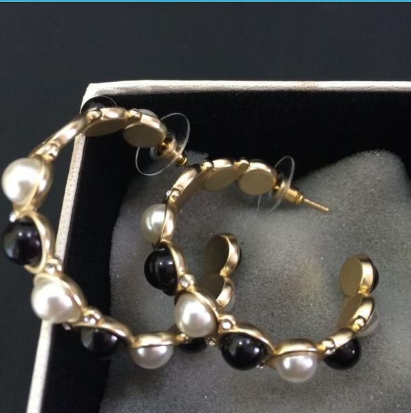 

big round hoop earring gold plated with white and black bead earrings women designer jewelry with flannel bag, Golden;silver