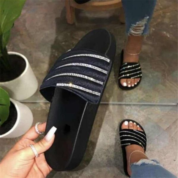 

2020 new spring /summer women casual flat sandals bright diamond beach slippers ladies home candy color flip flop wild fashio, Black