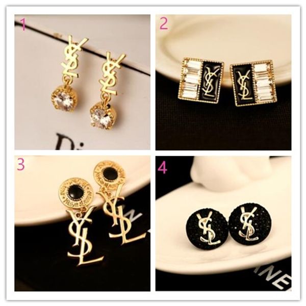 

2018 vibrato with the same small fragrance earrings ladies temperament explosion models luxury plate letters earrings one generation, Golden;silver