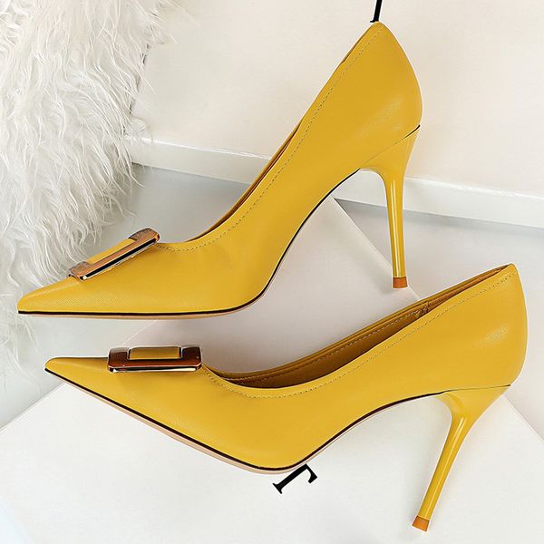

2020 women 9cm high heels buckle pumps plus size 43 pointed toe luxury elegant low heels scarpins yellow lady prom stiletto shoe, Black