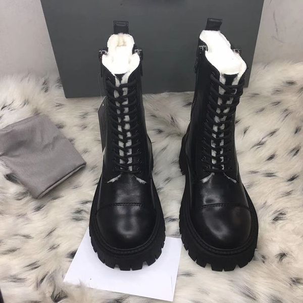 

2020 luxury designer women winter booties snow doc shoes boots martin boots hiking sports trainer shoes sneakers size35-40with box, Black
