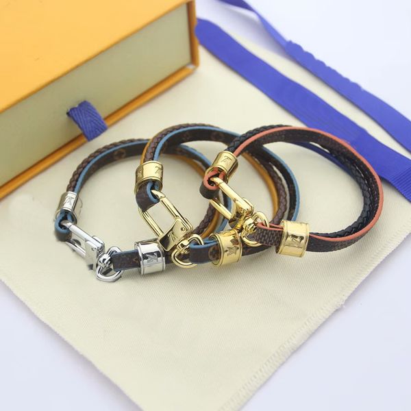 

fashion brand named bracelets lady three deck prints flower leather cord bracelet bangle with 18k gold v letter metal accessories, Black