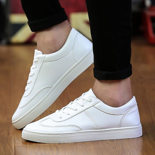 

2020 spring and summer new men's shoes vulcanized shoes comfortable and breathable casual men's flat m1526, Black