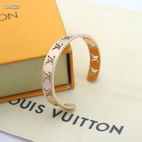 

designer classic fashion titanium steel bracelet, letter female bracelet, wholesale in original box0046, Golden;silver