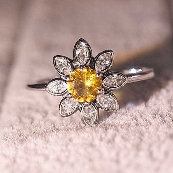 

mengyi trendy exquisite cute sunflower daisy rings yellow cz zircon stone rings for women wedding engagement jewelry gift, Golden;silver