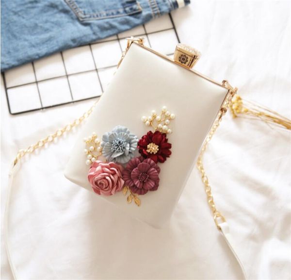 

new- flowers evening clutch diamond clutch ladies wedding banquet bags with chain mn756