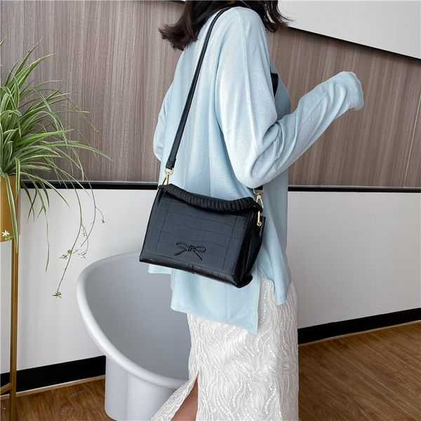 

shine weave handle embossed leather bag bow decoration woman shoulder bag 2020 summer women crossbody bags lady hand