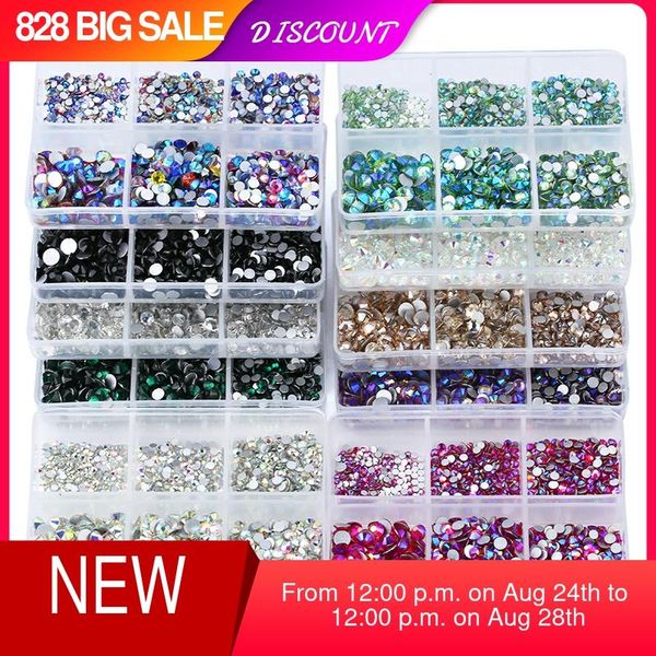 

1560pcs / коробка ss6-ss20 nail art стразы украшения поставки кристалл смешанный размер rhinestone набор для украшения ногтей аксессуары, Silver;gold