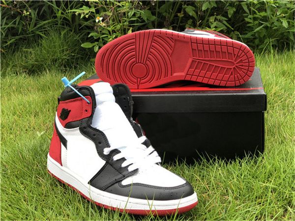 

new authentic 1 high og wmns satin black toe men women basketball shoes black white varstiy red outdoor sneakers with original box