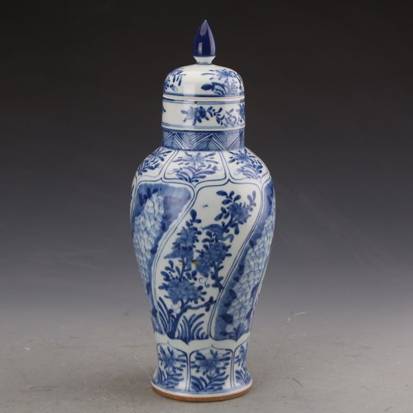 Qing Kangxis Tempelglas aus Porzellan, blaue und weiße Blumen, dekoratives Glas, antike Sammlung, Jingdezhen, antike Keramikvase