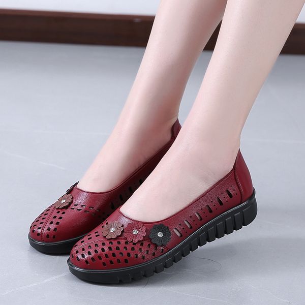 

women oxford shoes cut out slip on shoes grandmother comfortable flowers loafer boat woman flats zapatos mujer 8157g, Black