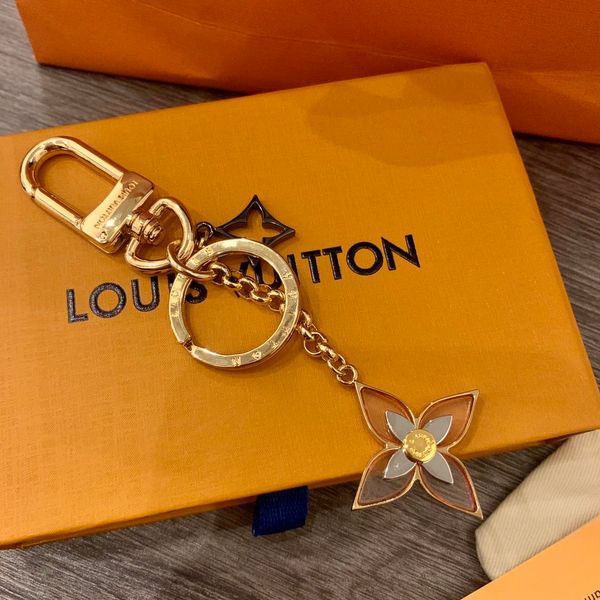 

arrive designer key buckle fashion famous designer keychain luxury handmade brand car keychain man woman bag charm pendant accessories 176, Silver