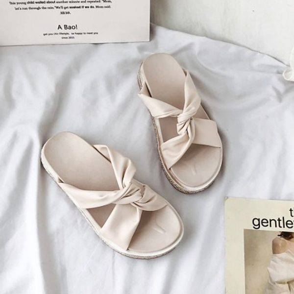 

2020 new girl heart thick bottom cake bottom slippers women's summer wear fashion wild cute ins tide, Black