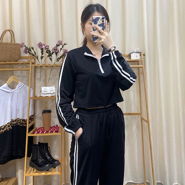 

2020 autumn new striped stitching sports sweater suit women zipper sports straight suit, Gray