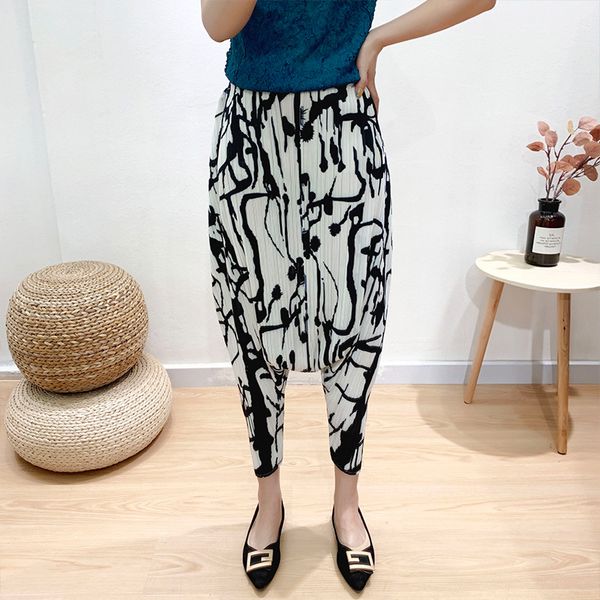 

women's pants & capris baggy loose style large in autumn 2021, Black;white