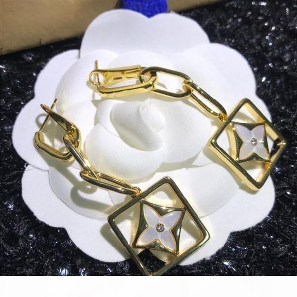 

exaggeration hollow women earrings high street personality lady pendant studs party & banquet vintage female earring jewelry, Golden