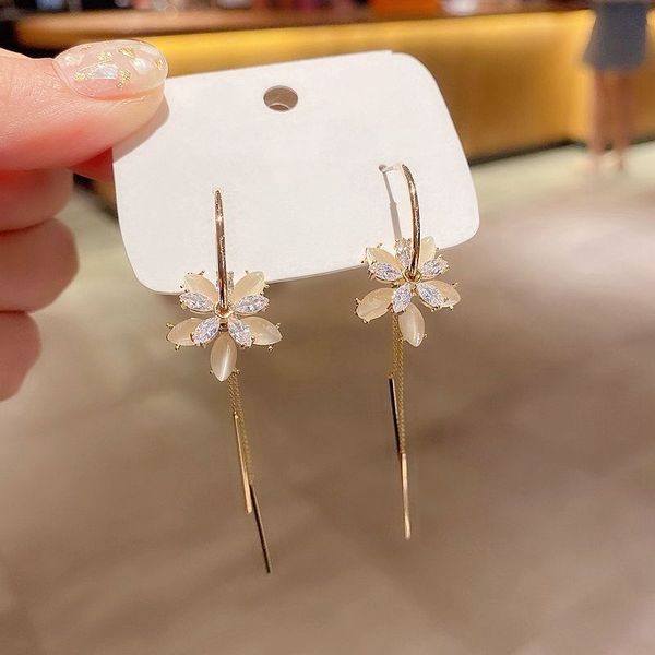 

high-end gold color flower dangle earrings cubic zircon cat eye stone earrings for women, Silver