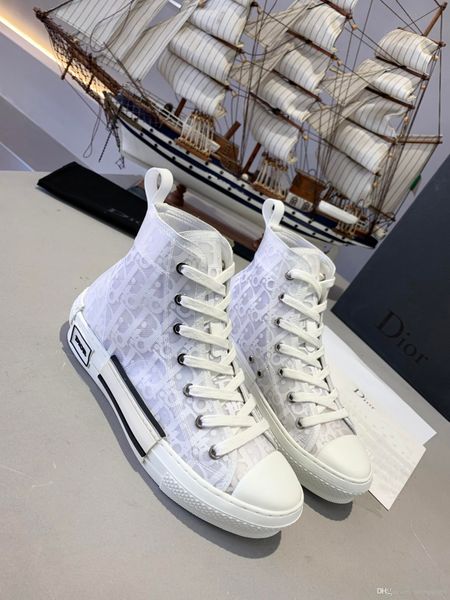 

2020 new men's and women's casual sports shoes, fashionable letter high-shoes. comfortable and breathablead, Red;white
