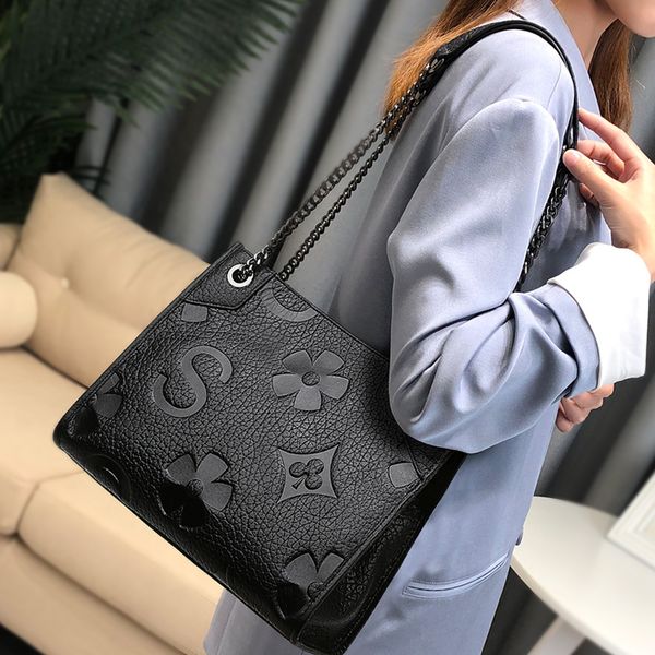 

genuine leather bags for women chain fashion messenger bags 2020 new trend one-shoulder portable high-quality small square