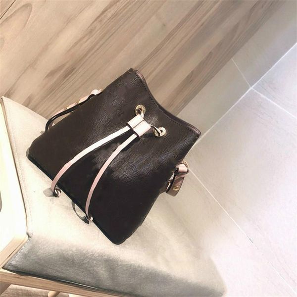 

a3 women orignal real leather fashion famous shoulder bag handbags presbyopic shopping bag purse messenger bag neonoe