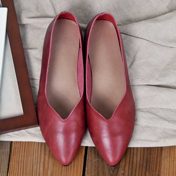 

pointed single female shoe joker loafers female flat england wind restoring ancient ways, is a small leather shoes, Black