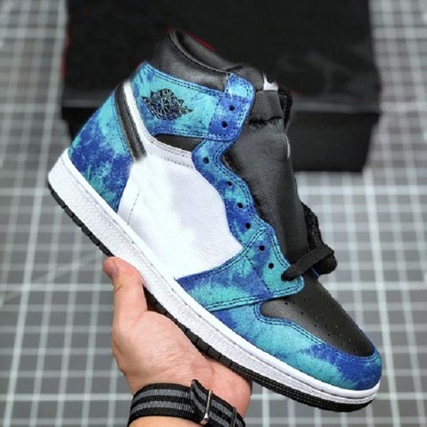 

new 1 high og wmns tie dye basketball shoes 1s jumpman men women fashion designer athletic mens trainers outdoor sport sneakers 36-46