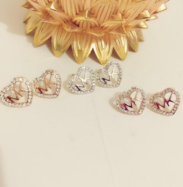 

классический женщины роскошные формы сердца письмо rhinestone серьги повелительница ювелирных изделий стержня уха, Golden;silver