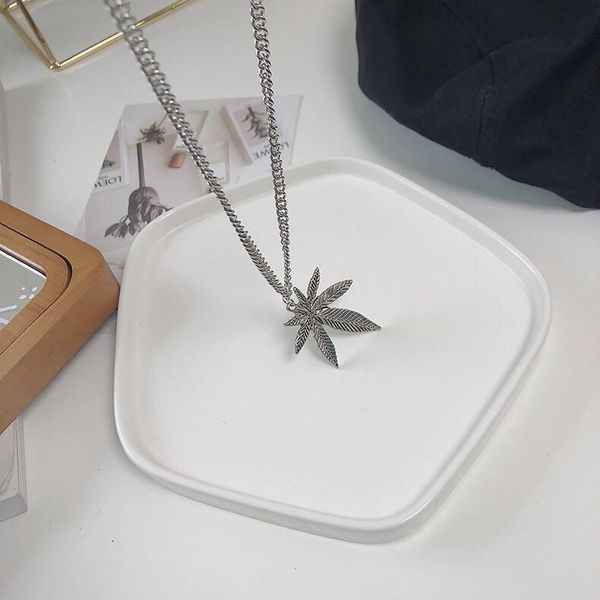 

women's jewelry 2019 early summer new fashion retro wind leaves couple necklace classictoo, Silver